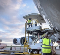 Schneider Electric cung cấp giải pháp hạ tầng sân bay bền vững